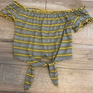 Off the shoulder croptop